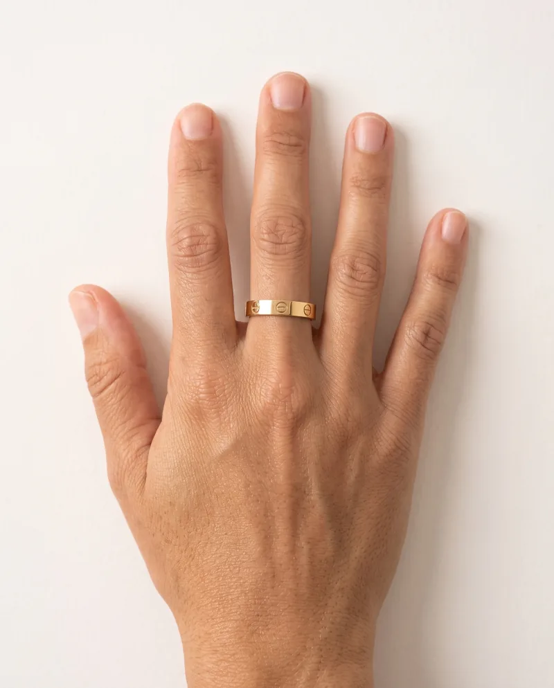 Top down: the same ring scene from a new angle
